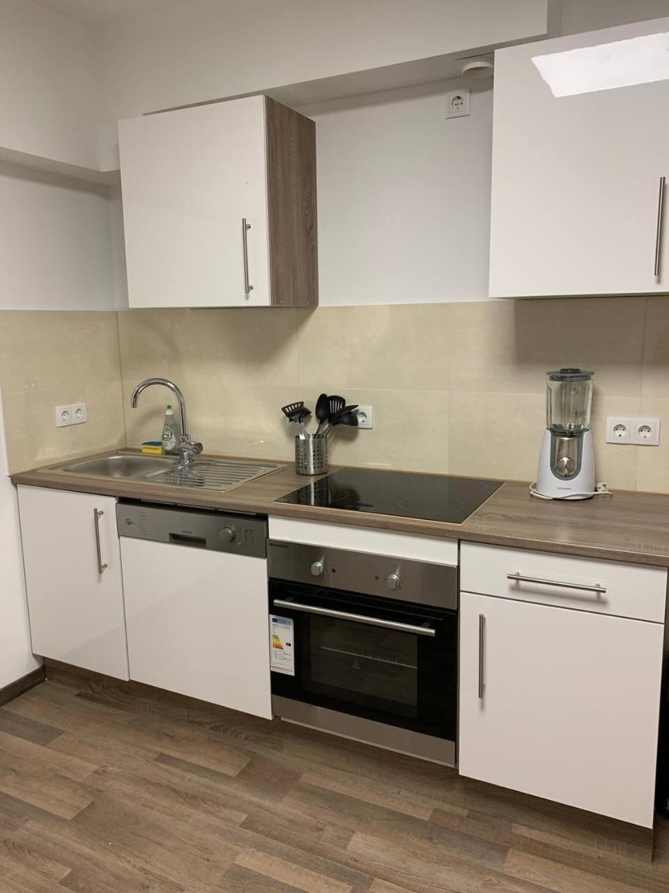 Central Private Rooms In Popular Neighborhood! Cologne Exterior photo