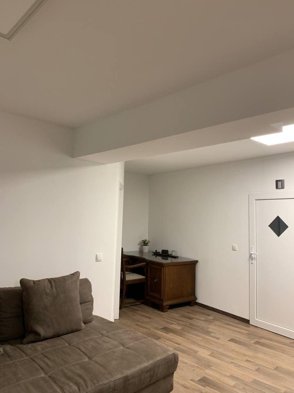 Central Private Rooms In Popular Neighborhood! Cologne Exterior photo